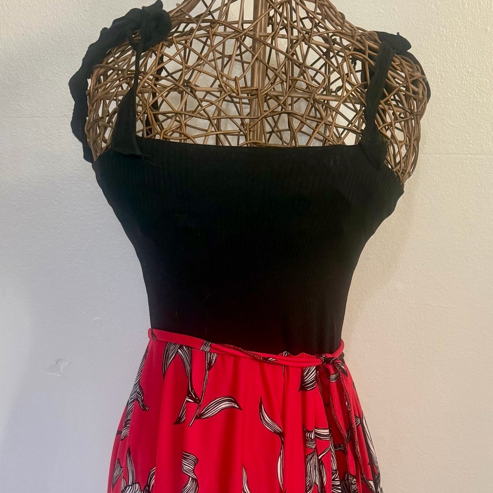 Floral Red and Black Women's dress